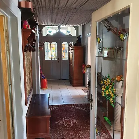 Haus Am Kurpark בית הארחה